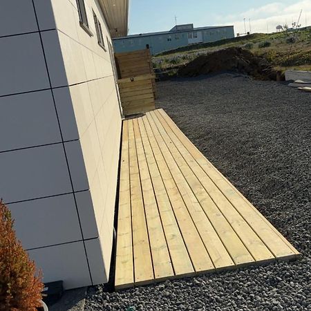 Bergone Apartamento Njarthvik Exterior foto
