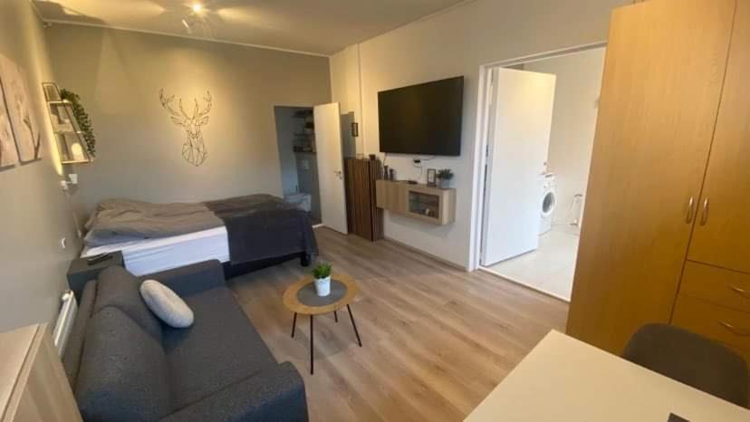 Bergone Apartamento Njarthvik Exterior foto
