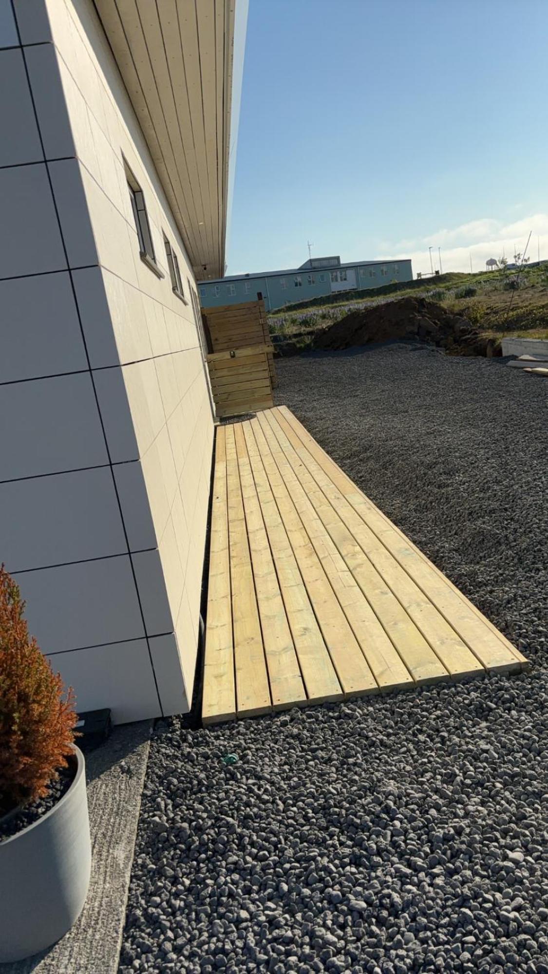 Bergone Apartamento Njarthvik Exterior foto